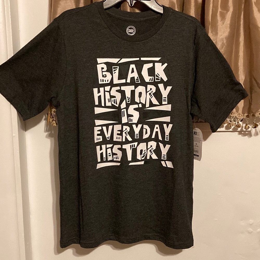 Black History Is Everyday History T-shirt by Wonder Nation size XL (14/16) boys